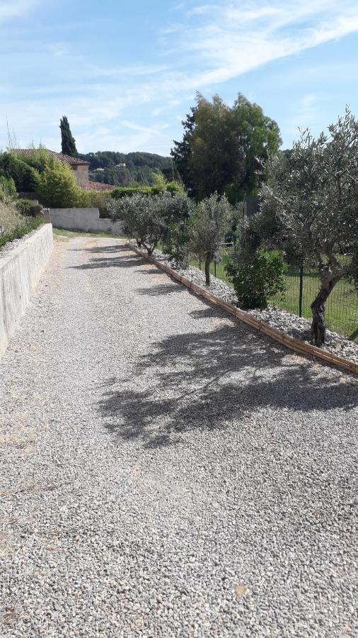 Bed and Breakfast Les Vingalieres Salernes Exterior foto