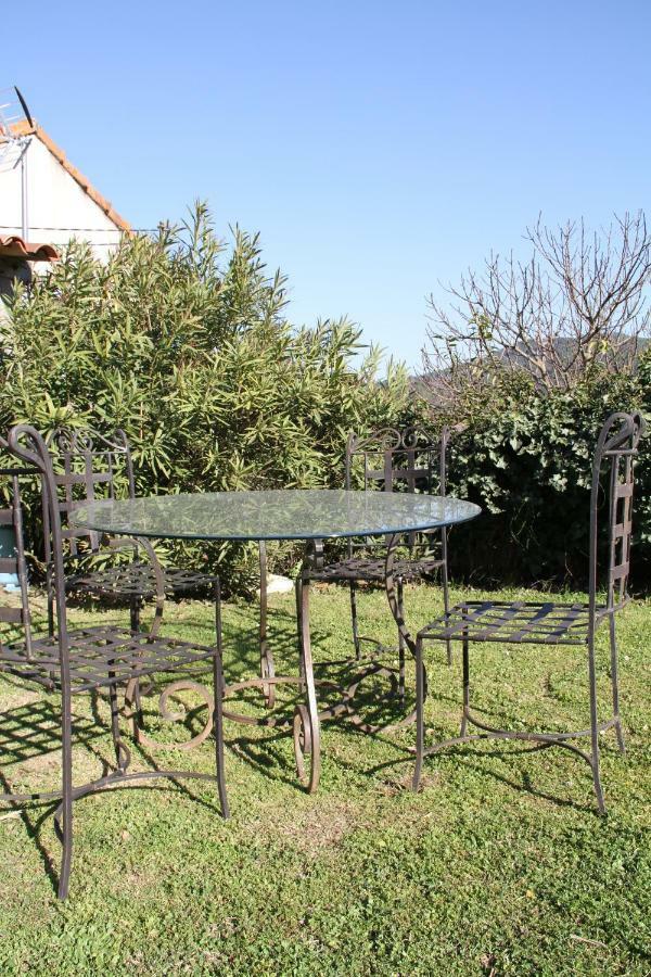 Bed and Breakfast Les Vingalieres Salernes Exterior foto